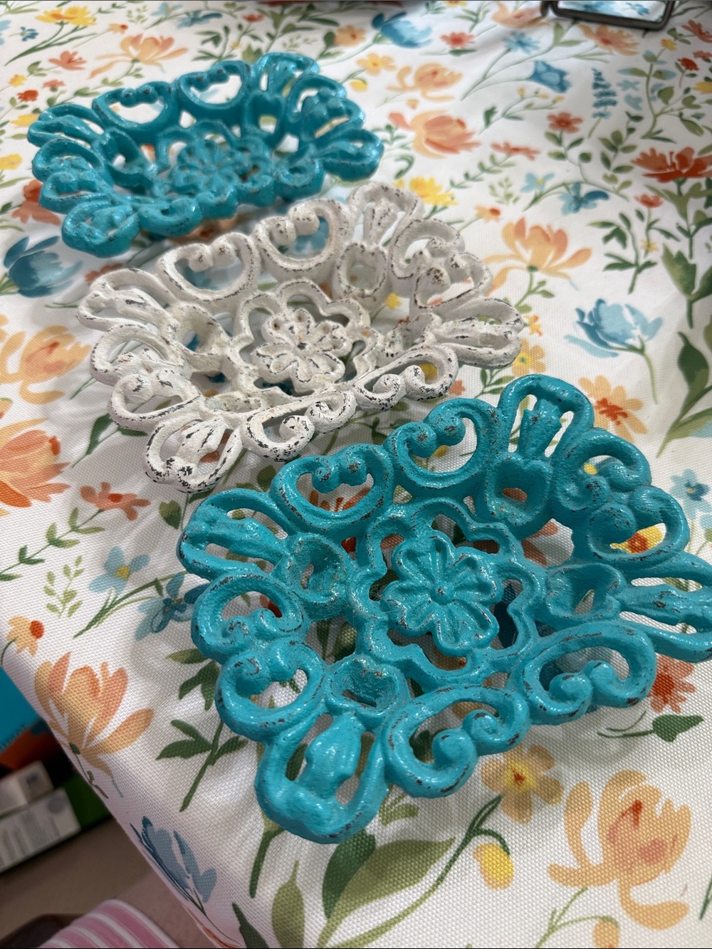 Set of 3 Vintage Turquoise and White Ornate Cast Iron Soap Dishes